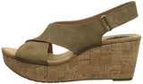 Caslynn Shae Wedge Sandal Khaki 85 M Us