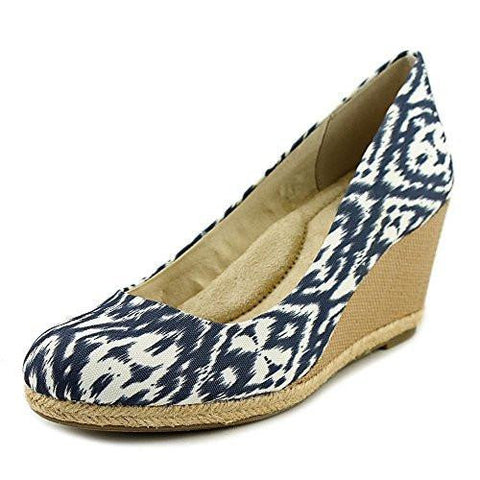 Ozara Closed Toe Wedge Pumps Washed Indigo Size 8